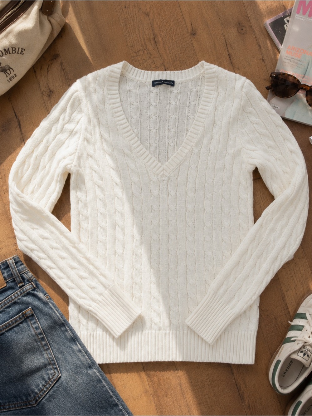 Brandy Melville Cream Cable Knit V-Neck Sweater Preppy Y2K